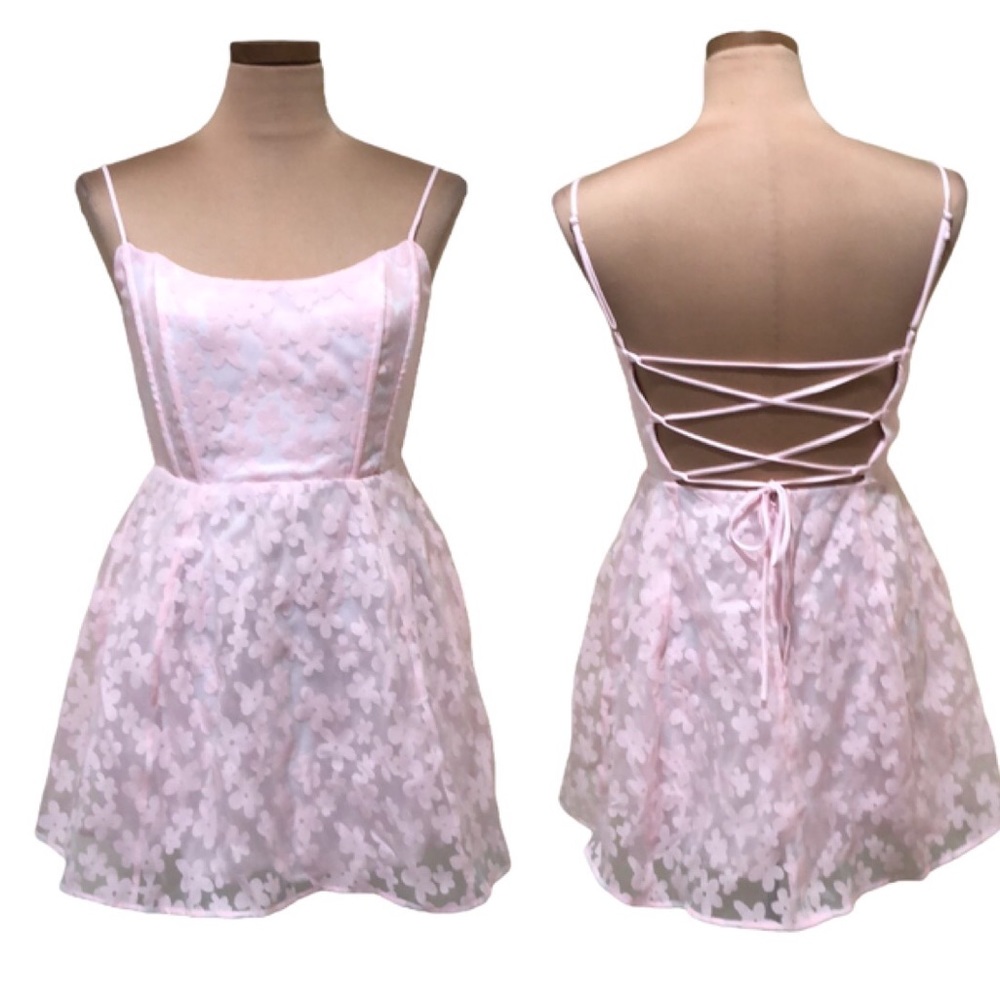 Lucy In The Sky Lana Mini Dress Size Large Pastel Pink Floral Daisy
